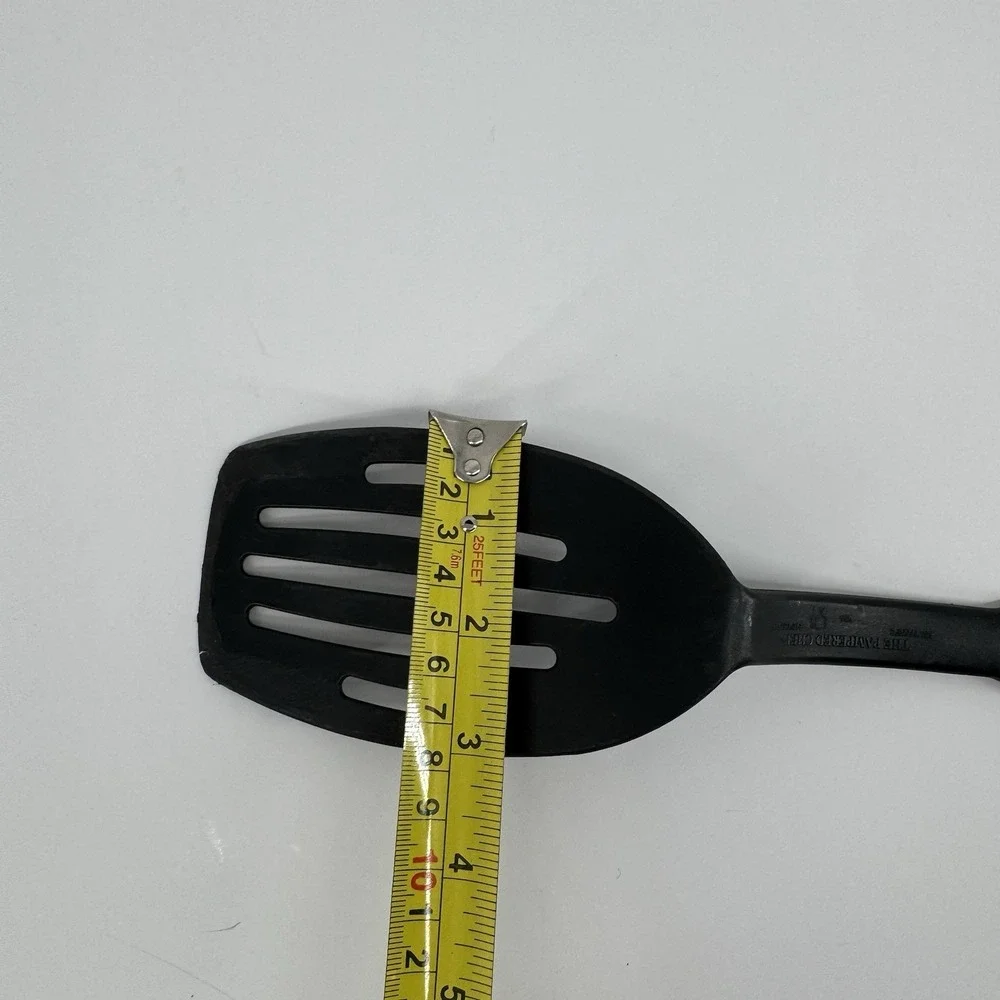 Pampered Chef Black Slotted Turner Spatula Kitchen Utensil Cooking Tool